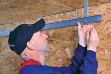 Best Reasons to Work With a Specialist for Your Garage Door Repair